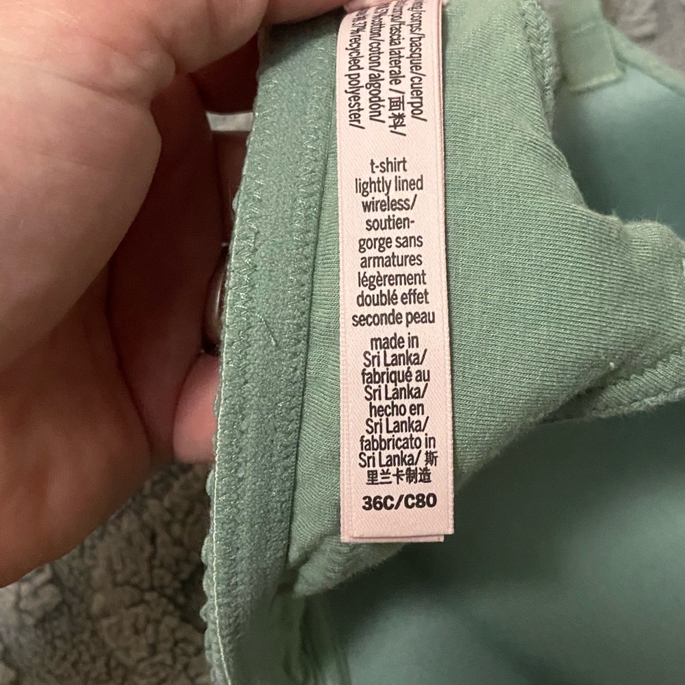 Victoria's Secret 36C T shirt lightly lined wireless pointelle bra LIKE NEW - Picture 5 of 6